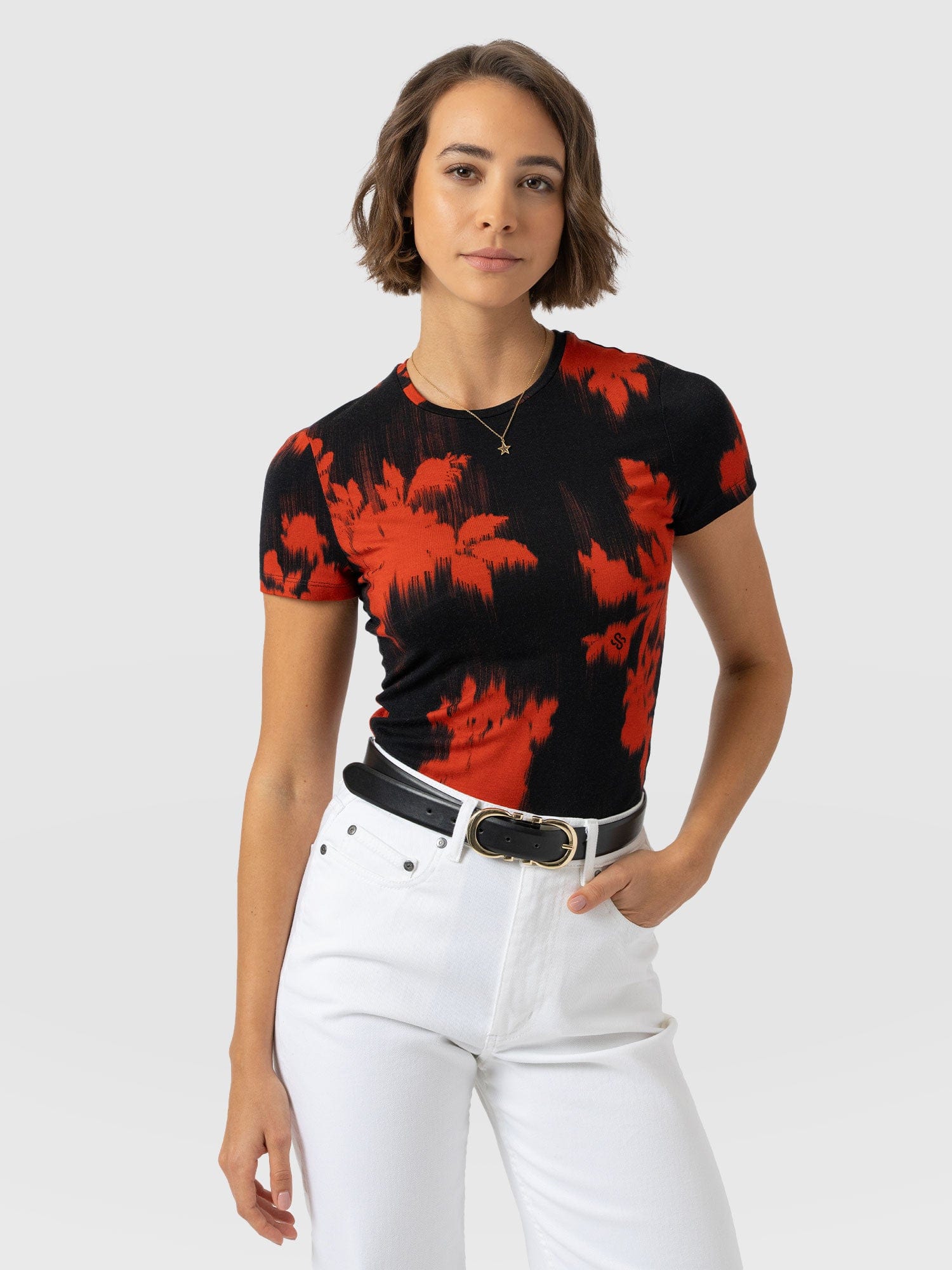 Austen Crew Neck Tee Short Sleeve - Orange Fade Floral - Women's T-shirts | Saint + Sofia® USA